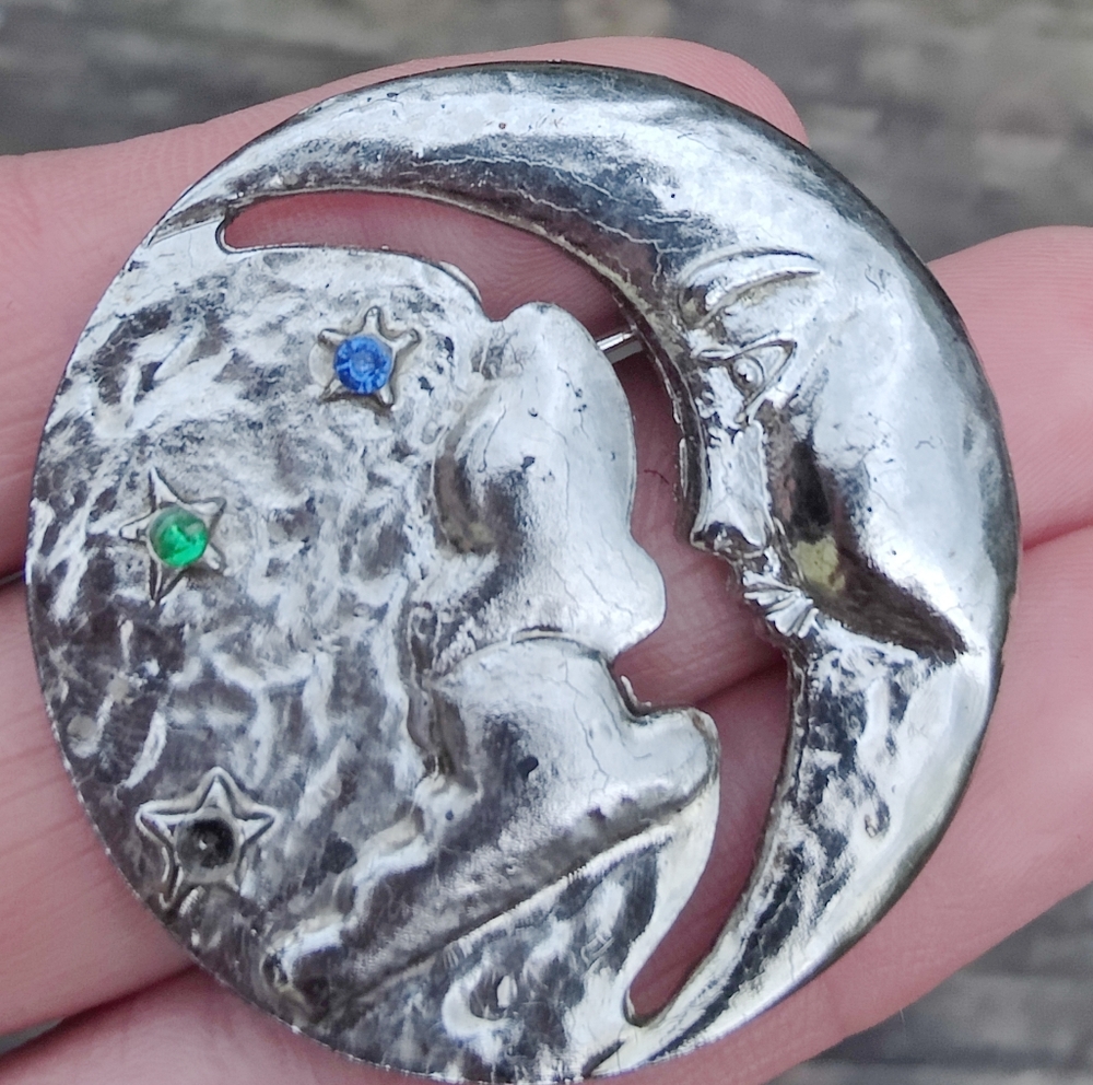 🌙 Vintage Celestial Moon And Stars Brooch - Picture 2 of 4